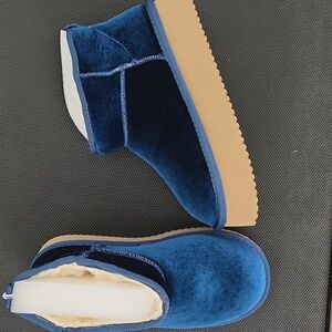 New Corkys Velvet Booties. Size 9